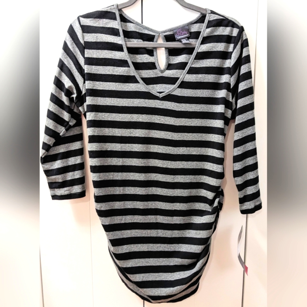 MATERNITY, OH BABY by MOTHERHOOD, Grey & Black Striped, 3/4 sleeve, Size Large.
